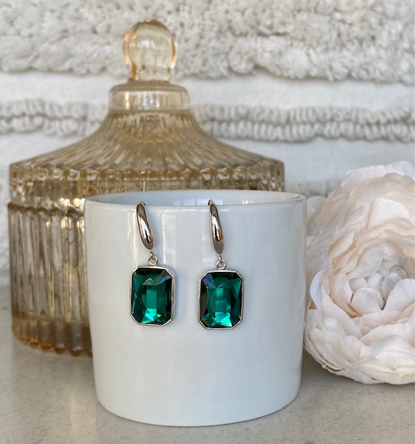 Radiant Crystal Ring - Emerald